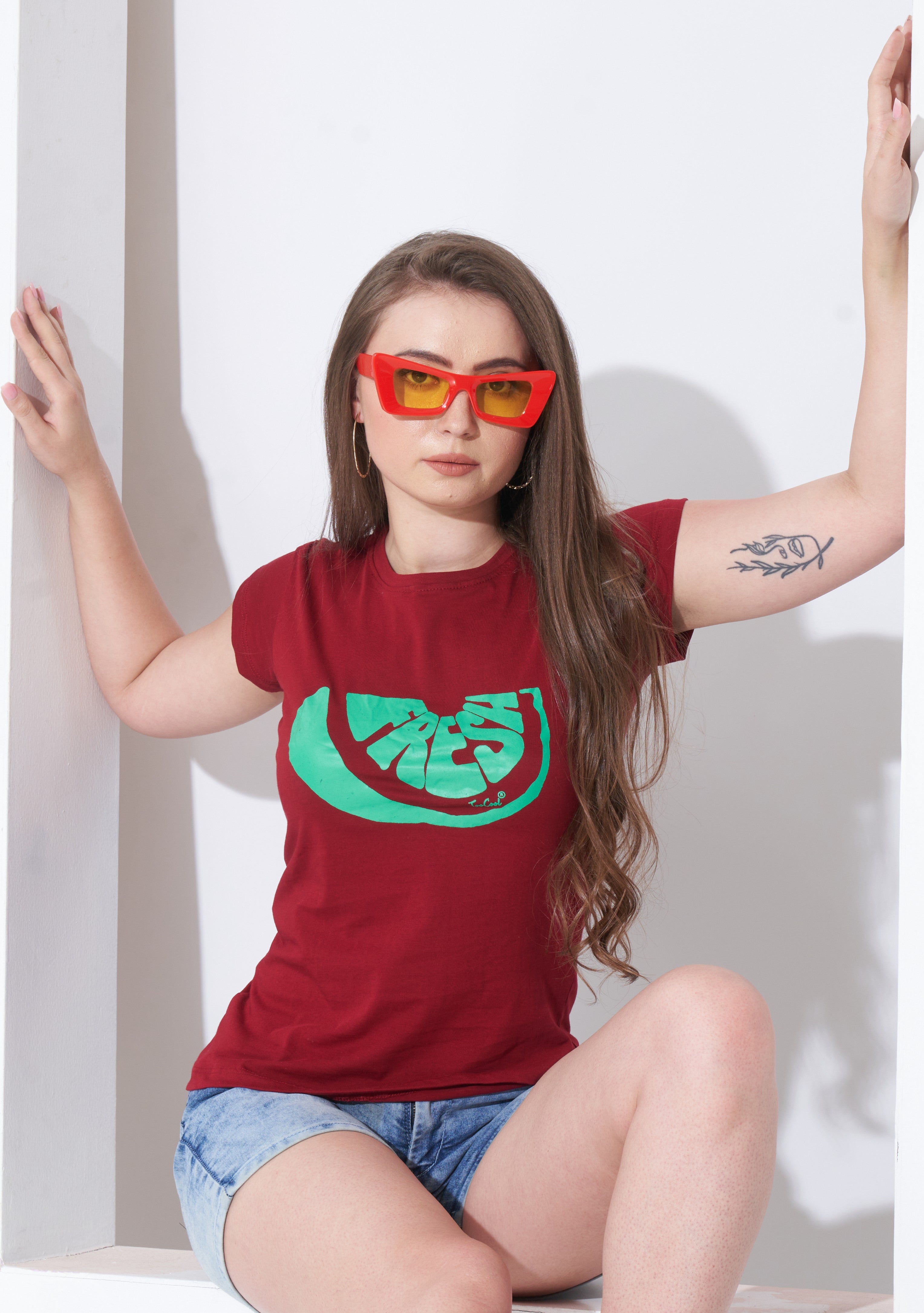 Regular Fit - Solid Color Crew Neck Tee