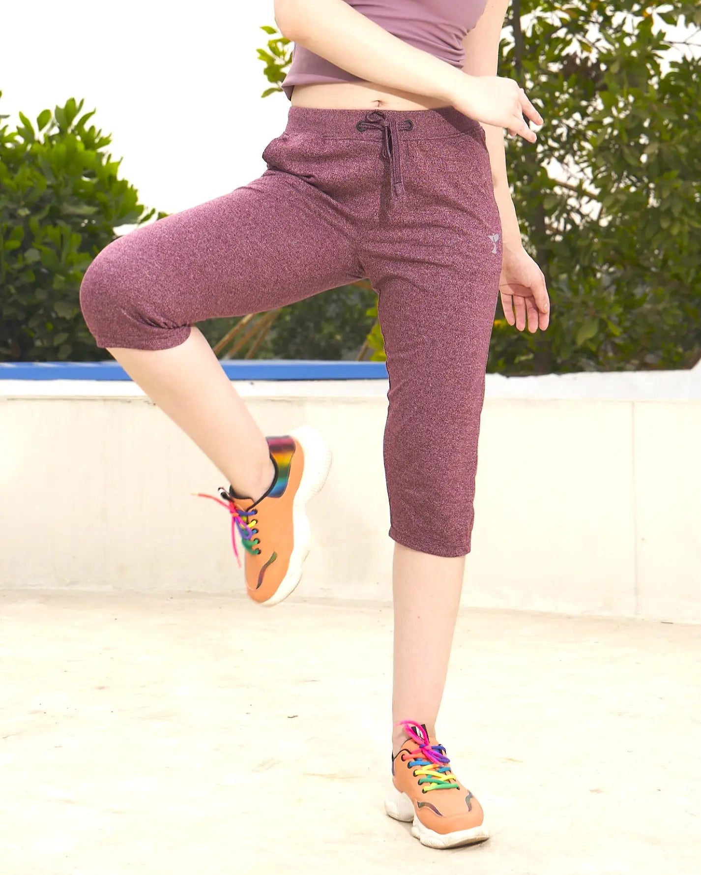 Women’s Activewear Capri Leggings | Ribbed Waist Capri for Workout & Casual